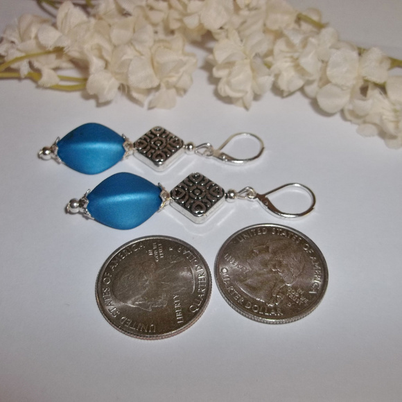 Long Blue & Silver Statement Earring Set Fashion Jewelry Accessory Gift NWT 4745 - Picture 5 of 10